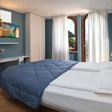 Albergo All'Ancora Γκάρντα Εξωτερικό φωτογραφία