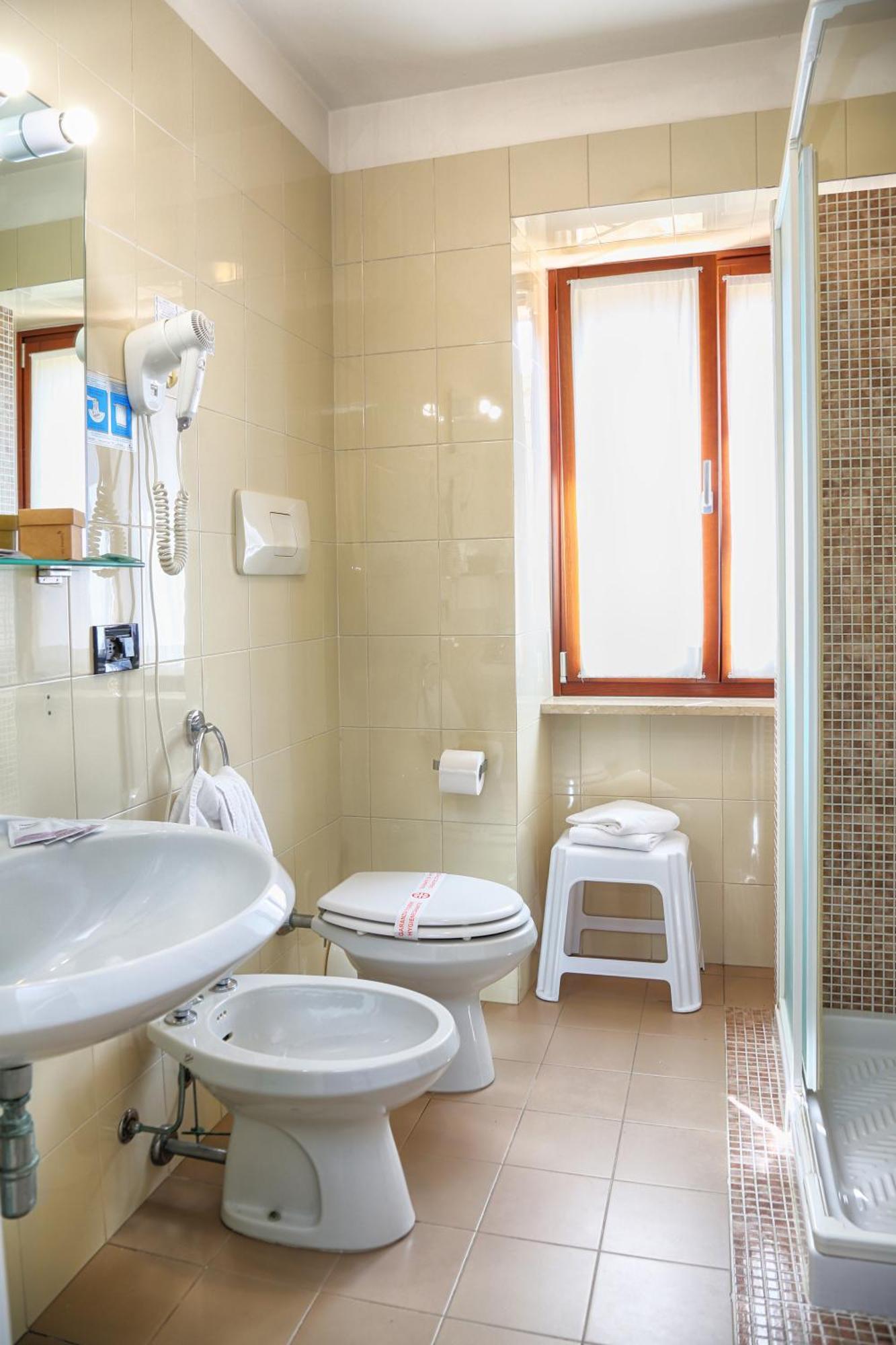 Albergo All'Ancora Γκάρντα Εξωτερικό φωτογραφία