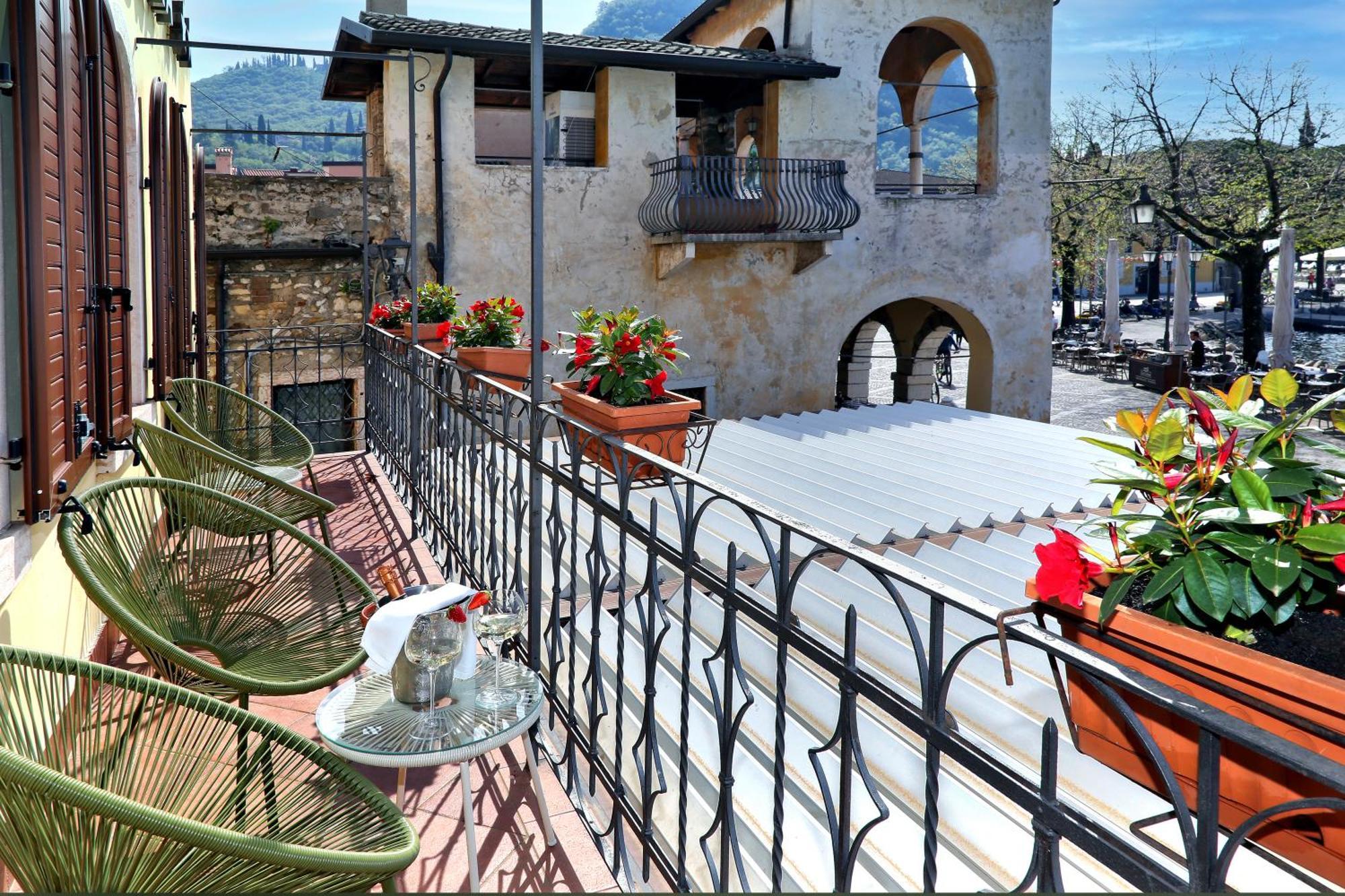 Albergo All'Ancora Γκάρντα Εξωτερικό φωτογραφία