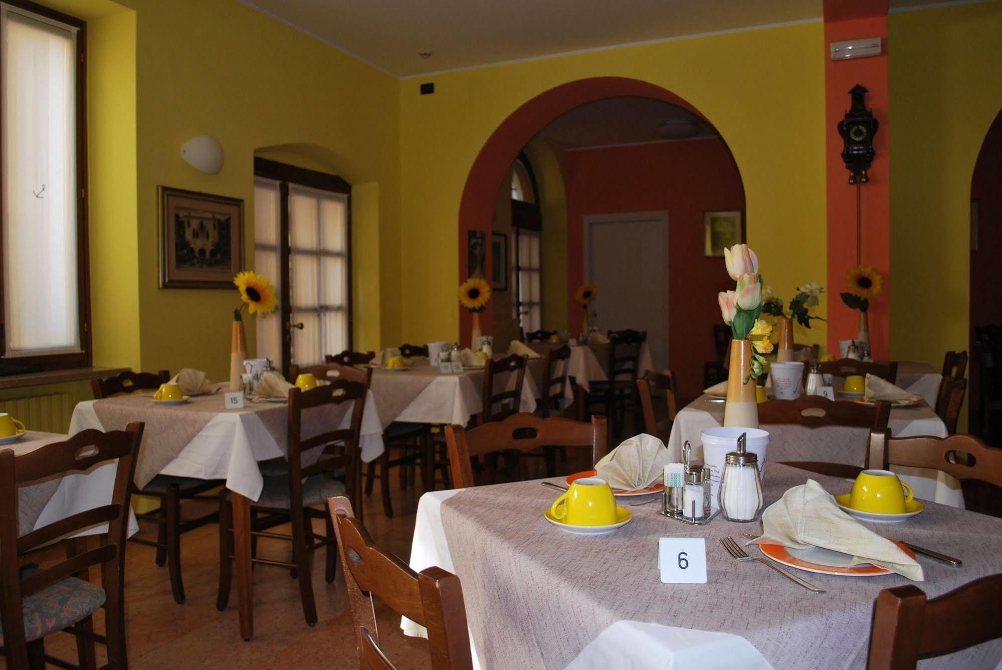 Albergo All'Ancora Γκάρντα Εξωτερικό φωτογραφία